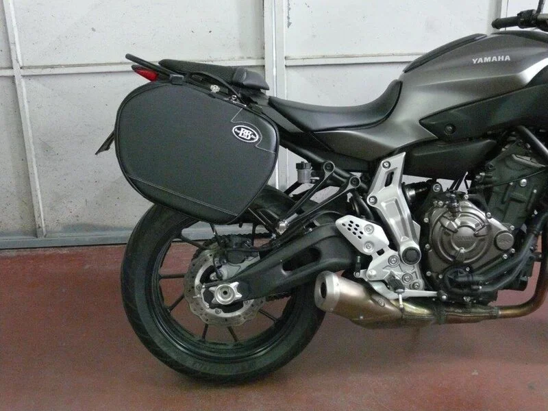 borse-laterali-mt07-4